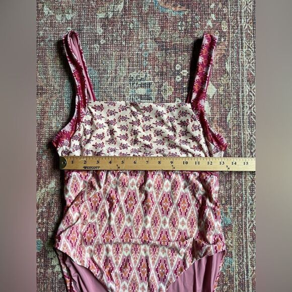 Women’s Faherty Gracie Large Pink and White Patterned One Piece Swimsuit - Picture 4 of 10